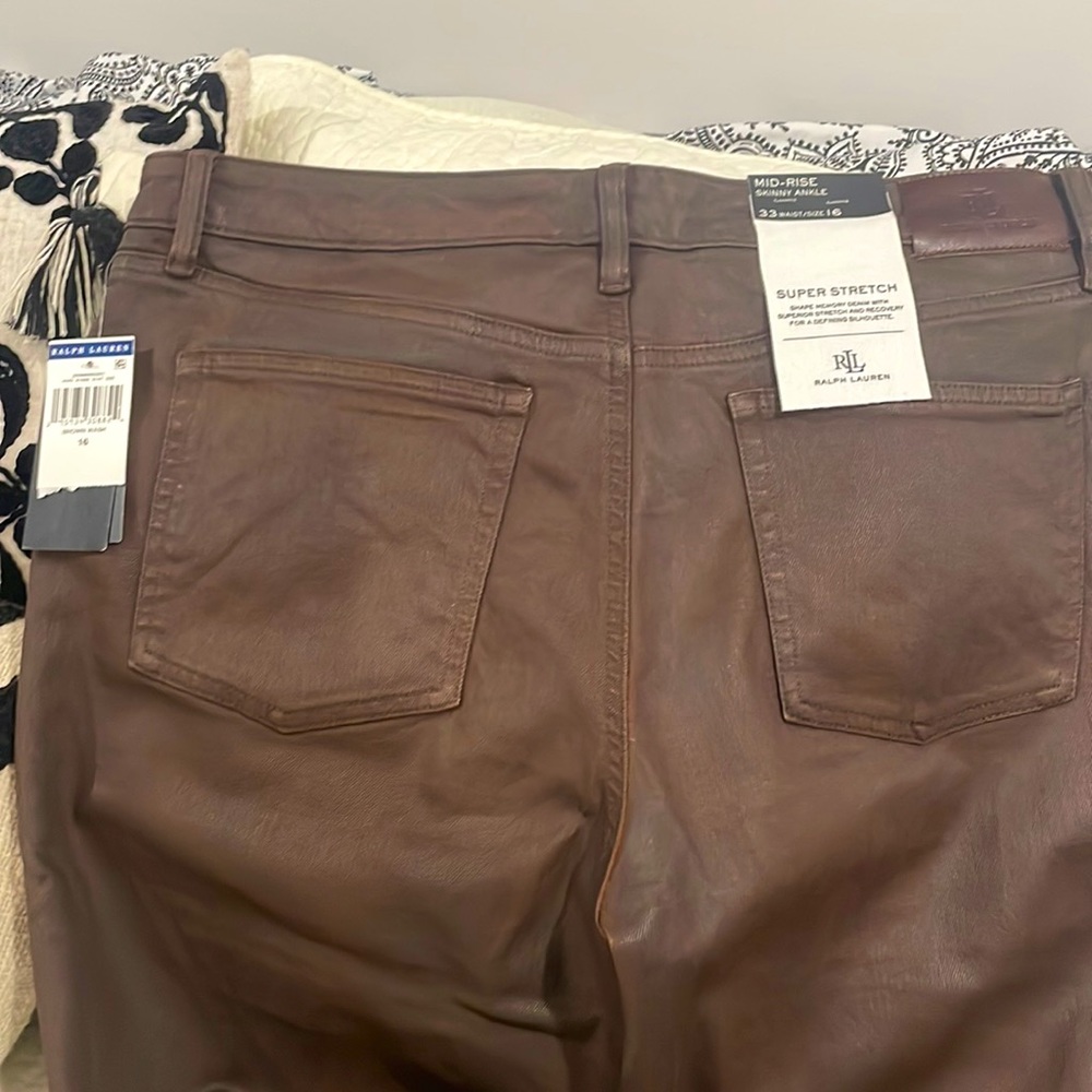 Beautiful Ralph Lauren mid-rise skinny ankle jeans